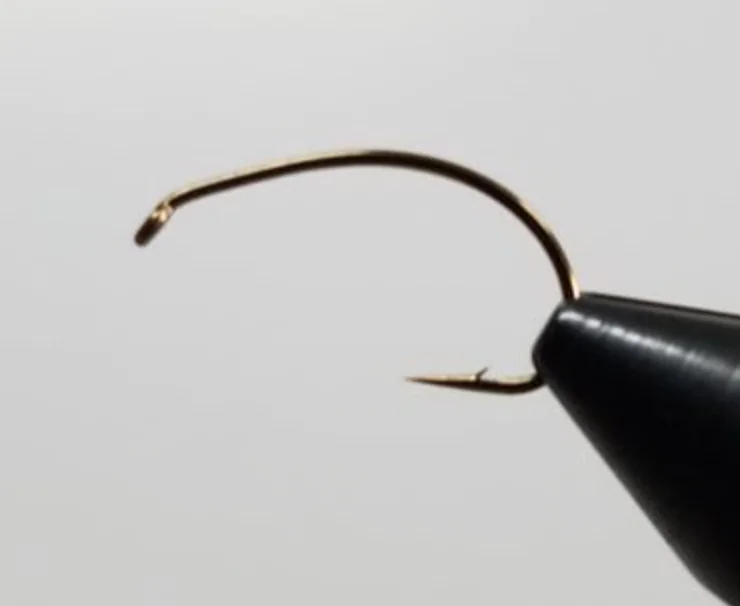 Daiichi 1130, Fine Wire Wide-Gap Scud Hook - On-Line Fly Tying